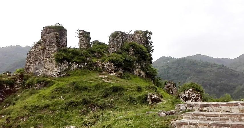 روستای قلعه گردن